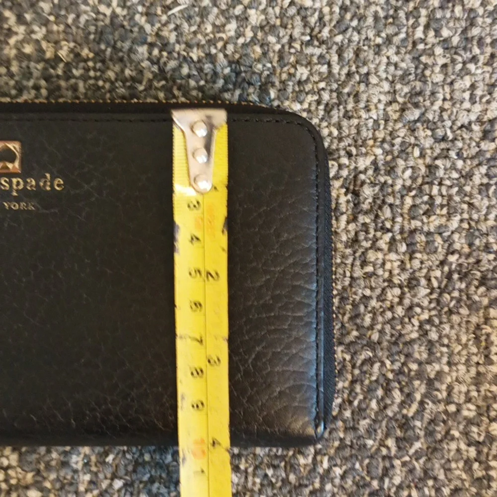Kate spade pebble leather black accordion large wallet